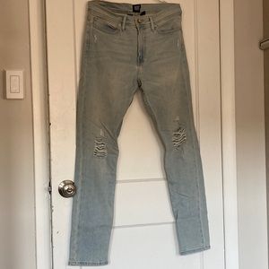 Skinny jeans by Urban Outfitters.